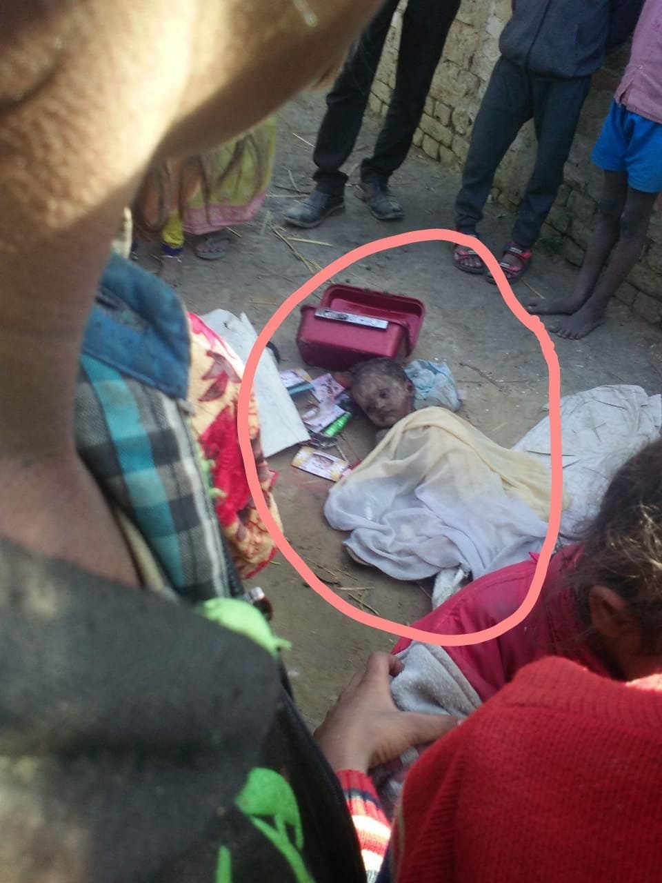 इंसानियत शर्मसार: तंत्र मंत्र के चक्कर में एक मां ने अपनी ही डेढ़ वर्षीय मासूम बेटी की बडे़ ही बेरहमी के साथ की हत्या 2 इंसानियत शर्मसार: तंत्र मंत्र के चक्कर में एक मां ने अपनी ही डेढ़ वर्षीय मासूम बेटी की बडे़ ही बेरहमी के साथ की हत्या | New India Times