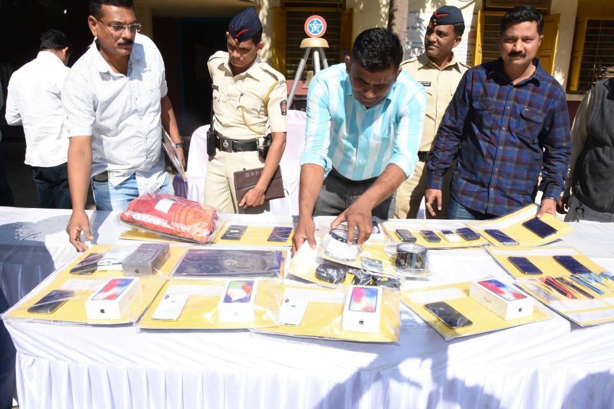 शातिर ठगों ने अमेजॉन कंपनी को लगाया दस लाख रुपये से अधिक का चूना, डिलीवरी ब्वॉय सहित चार आरोपी गिरफ्तार 2 शातिर ठगों ने अमेजॉन कंपनी को लगाया दस लाख रुपये से अधिक का चूना, डिलीवरी ब्वॉय सहित चार आरोपी गिरफ्तार | New India Times