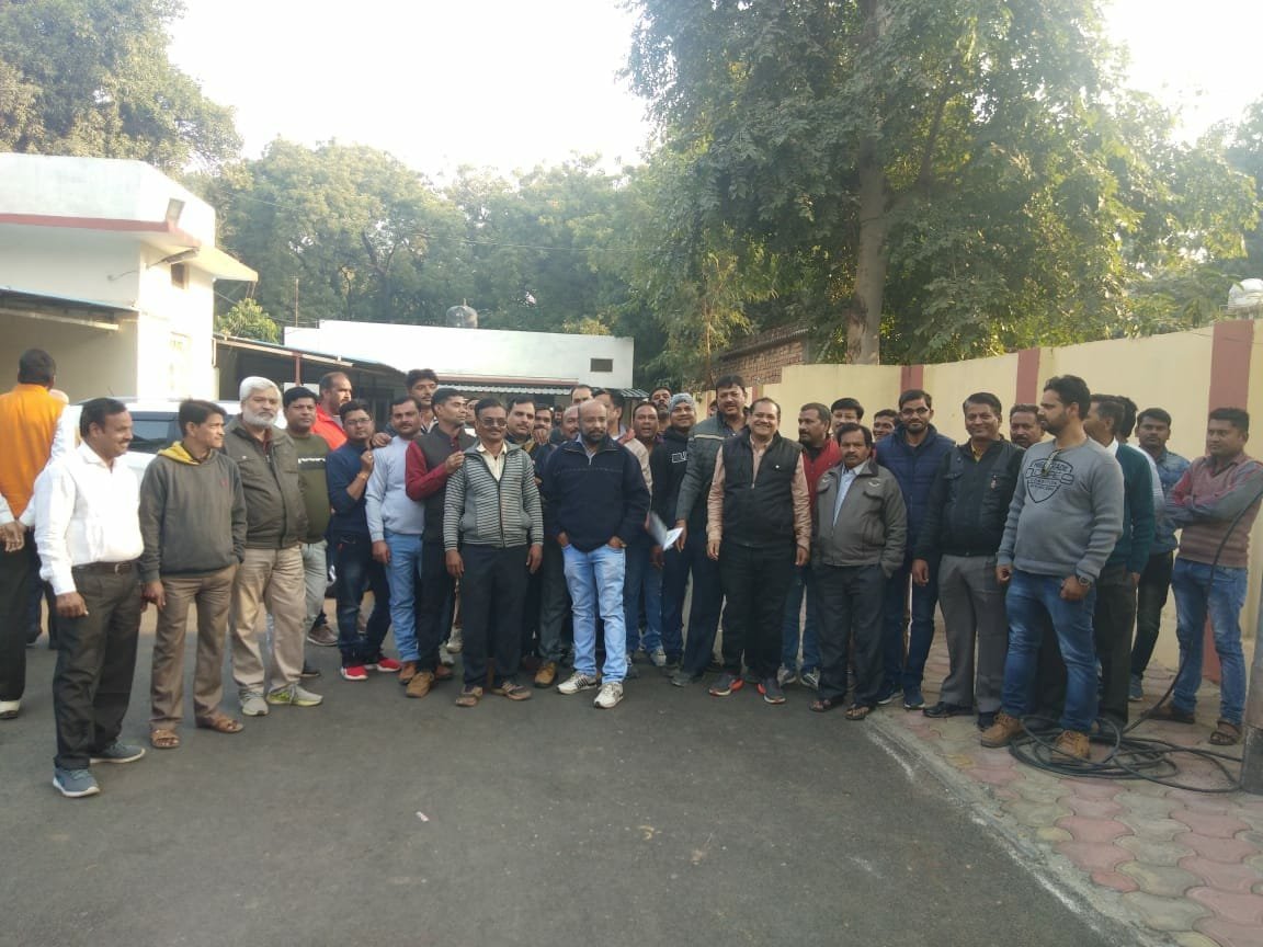 केबल ऑपरेटरों ने केंद्रीय मंत्री नरेंद्र सिंह तोमर को दिया ज्ञापन | New India Times