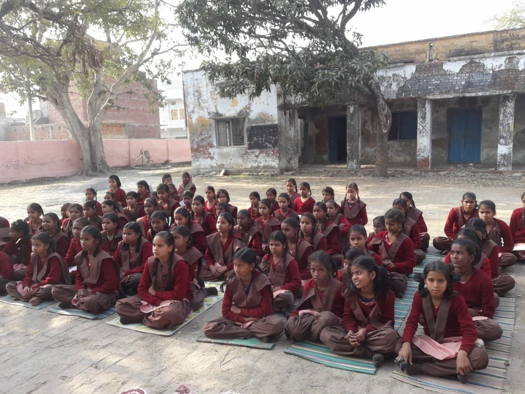 संस्कृत भाषा आधुनिक समय की भाषा, संस्कृत संस्थान लखनऊ के द्वारा चलाई जा रही सरल संस्कृत संभाषण योजना | New India Times