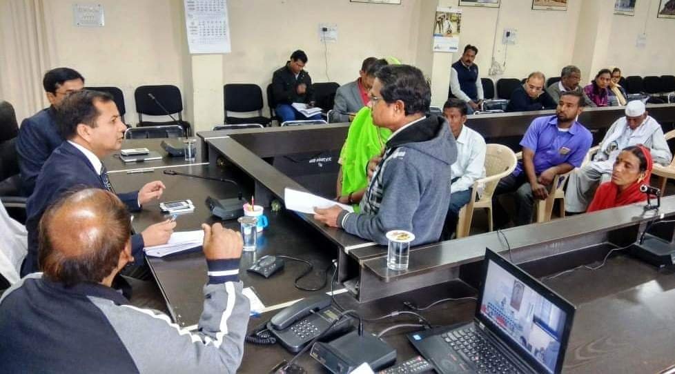 जनसुनवाई में नवागत कलेक्टर ने सुनी नागरिकों की समस्याऐं | New India Times