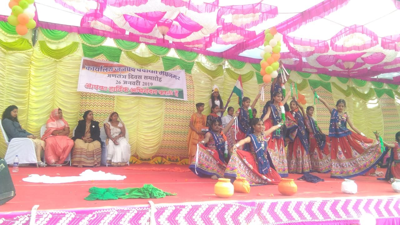 मेघनगर के दशहरा मैदान में गणतंत्र दिवस के अवसर पर गरिमा मई वातावरण में हुआ रंगारंग कार्यक्रम संपन्न | New India Times