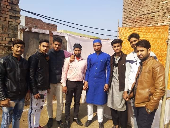 एआईएमआईएम के पदाधिकारियों व कार्यकर्ताओं ने आगरा के रुनकता में धूमधाम से मनाया गणतंत्र दिवस | New India Times