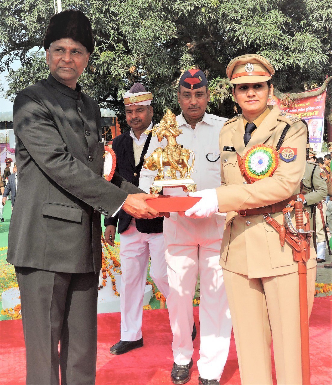 26 जनवरी को बडी धूमधाम से मनाया गया गणतन्त्र दिवस: सरकारी अर्धसरकारी संस्थाओं में फहराया गया तिरंगा, विभिन्न संस्थाओं के साथ साथ जगह-जगह हुए सांस्कृतिक कार्यक्रम | New India Times