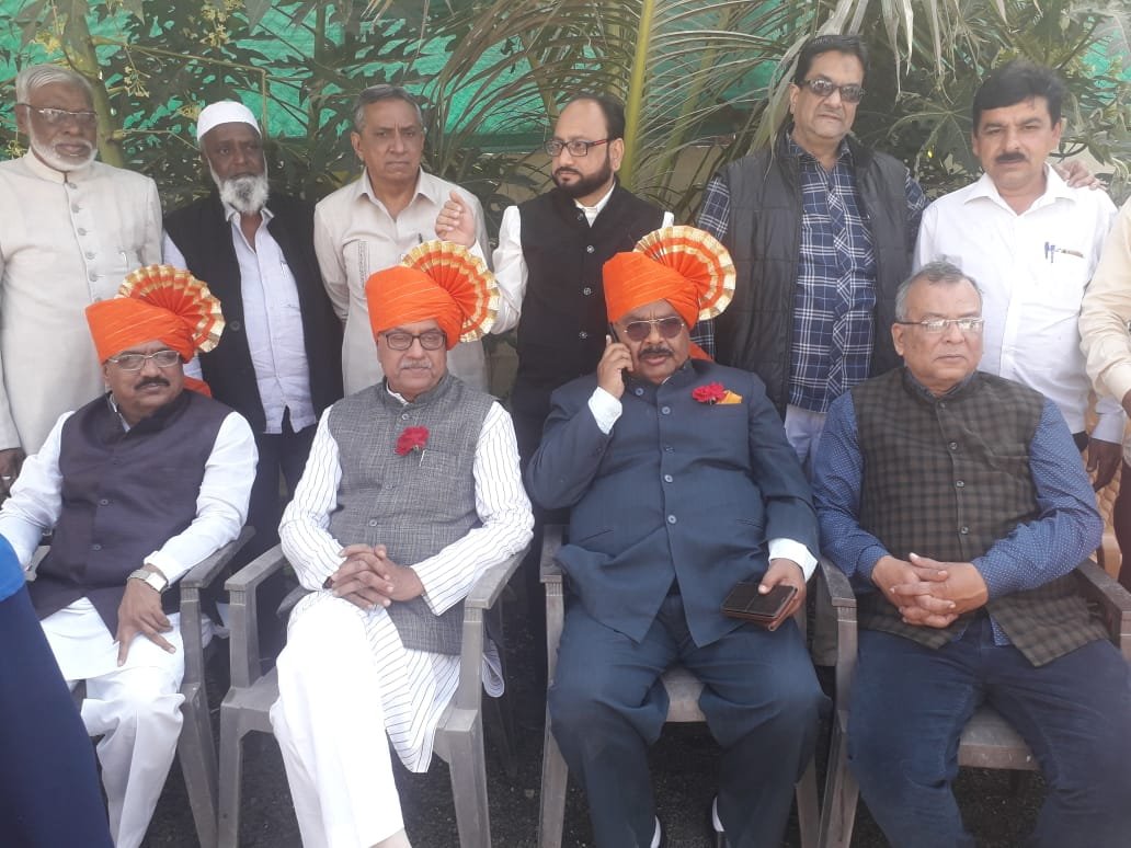 सांसद एवं विधायक सहित गणमान्य लोगों ने मोमिन जमाअत बुरहानपुर के अध्यक्ष के पुत्र के विवाह समारोह में महाराष्ट्र के ऐवला में की शिरकत | New India Times