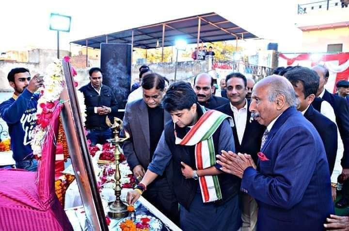 कांग्रेस के महासचिव श्री ज्योतिरादित्य सिंधिया ने व्यापारियों को किया संबोधित | New India Times