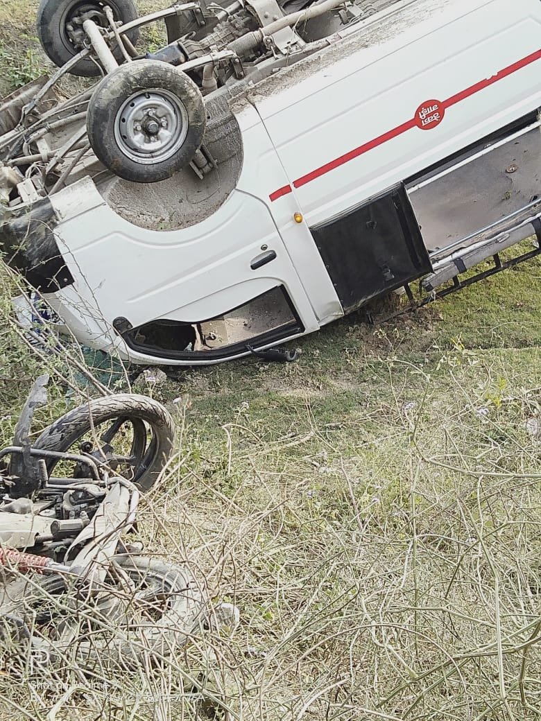 बाइक-मैजिक की टक्कर में तीन की मौत, एक गंभीर रूप से घायल | New India Times