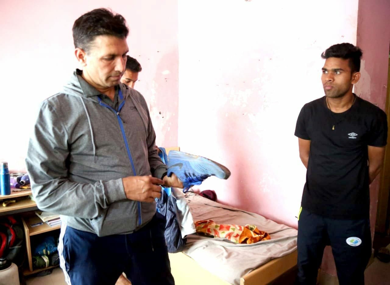 खेल एवं युवा कल्याण मंत्री जीतू पटवारी ने भोपाल के टी.टी. नगर स्टेडियम का किया औचक निरीक्षण | New India Times