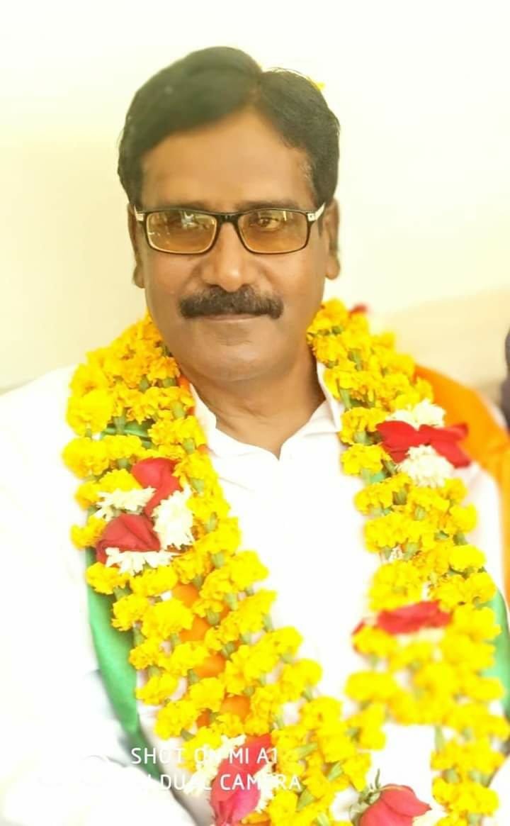 कुटीर एवं ग्राम उद्योग एवं नवकरणीय ऊर्जा विभाग मंत्री हर्ष यादव ने देवरी में अनुभाग एवं जिला स्तरीय सभी विभागों के अधिकारियों के साथ की बैठक | New India Times