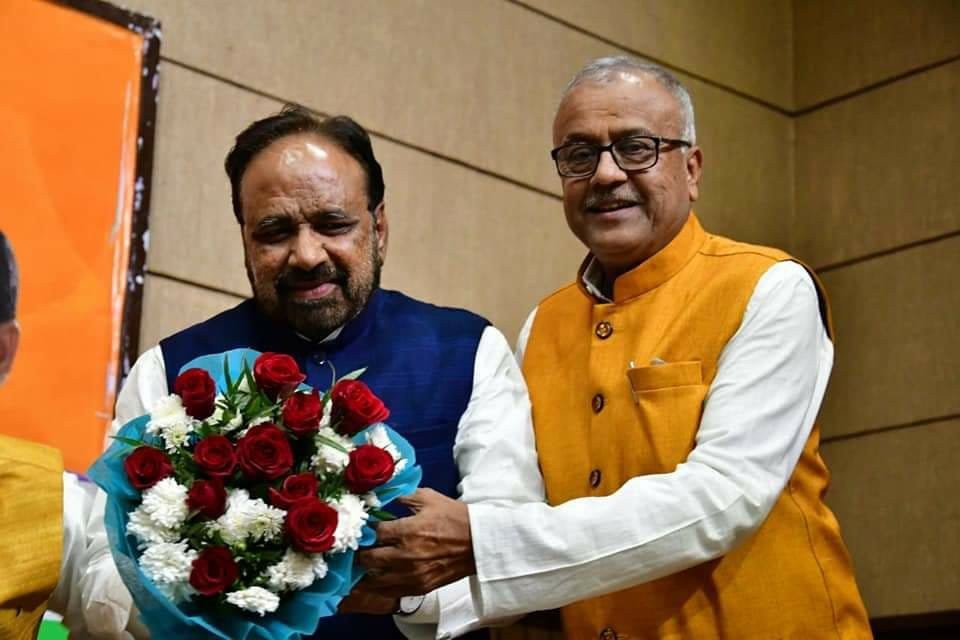 सांसद नंद कुमार सिंह चौहान ने भोपाल में केंद्रीय गृहमंत्री राजनाथ सिंह सहित अन्य नेताओं से मिलकर की अहम चर्चा | New India Times