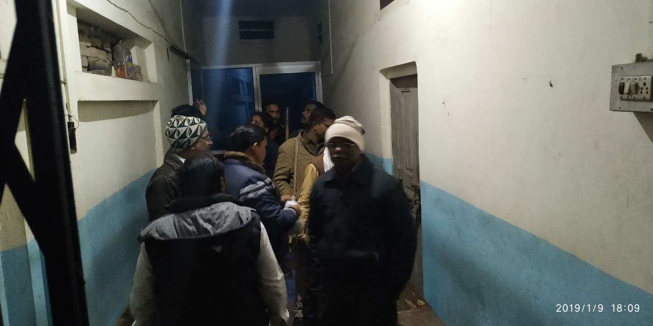 सन शाइन‌ डाइग्नोस्टिक सेंटर पर अतिरिक्त मजिस्ट्रेट बहराइच व डिप्टी सीएमओ ने छापेमारी कर‌ अवैध रूप से चल रहे सेंटर को किया सीज‌ | New India Times