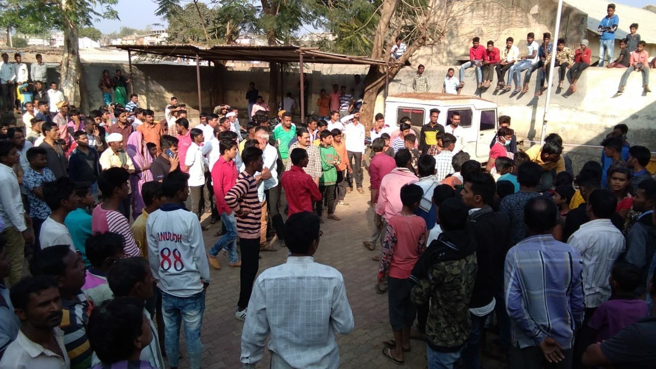 धड़गांव नर्मदा नदी में नाव डूबने से 5 लोगों की मौत, कई लापता | New India Times