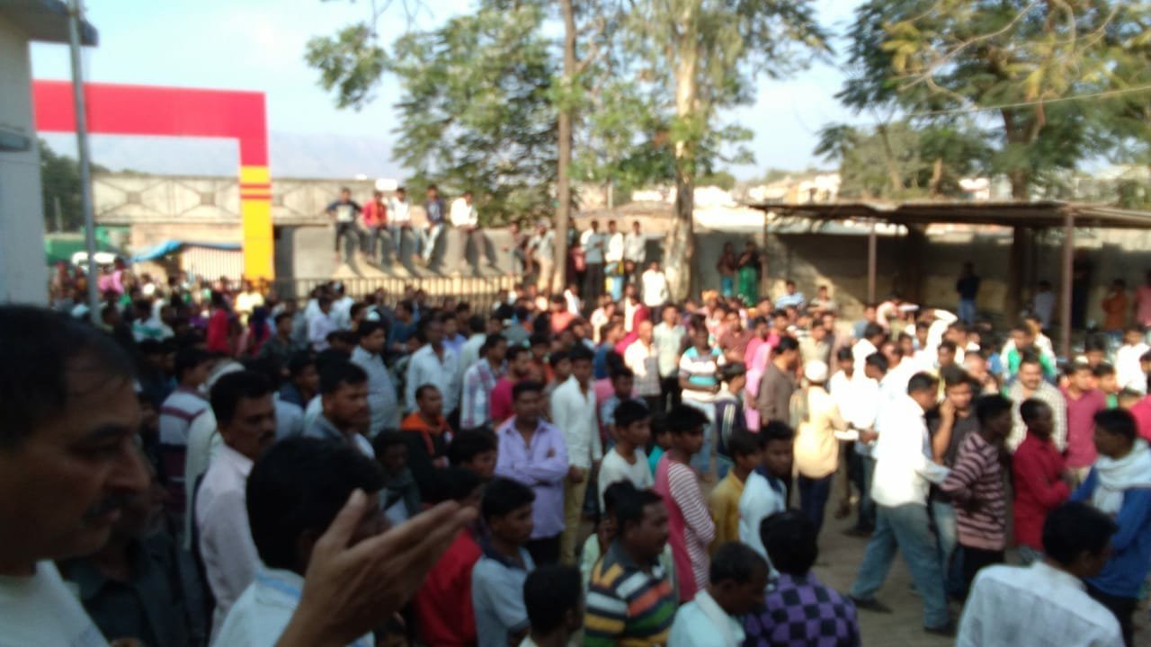 धड़गांव नर्मदा नदी में नाव डूबने से 5 लोगों की मौत, कई लापता | New India Times