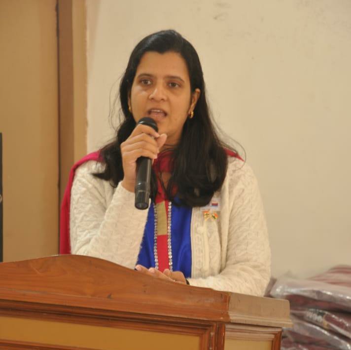 बहराइच डीएम माला श्रीवास्तव लोक सेवक पब्लिक अचीवर्स अवार्ड से हुईं सम्मानित | New India Times