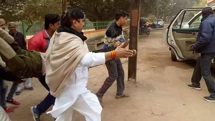 मध्यप्रदेश कांग्रेस महासचिव श्री सुनील शर्मा ने कायम की इंसानियत की मिसाल | New India Times