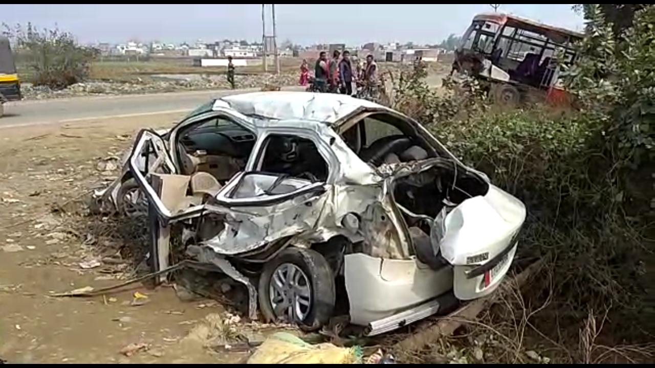 जगह-जगह हो रही दुर्घटनाओं से खून से लाल हो रही हैं लखीमपुर जिला की सड़कें फिर भी नहीं थम रहा तेज रफ्तार का कहर, रिश्वतखोरों व दलालों पर प्रशासन नहीं लगा पा रहा है लगाम | New India Times