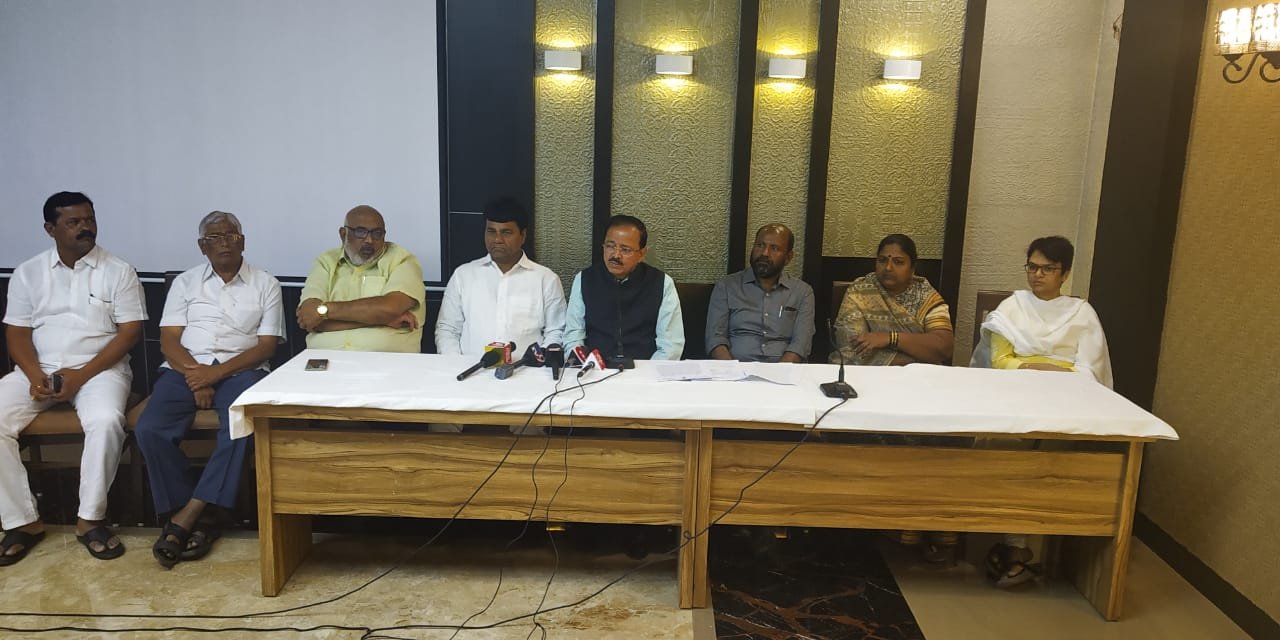 प्रधानमंत्री नरेन्द्र मोदी 16 फरवरी को मनमाड-इंदौर, सुलवाड़े-जामफ़ल इरिगेशन योजना का भूमि पूजन कर करेंगे जनसभा को संबोधित: सुभाष भामरे | New India Times