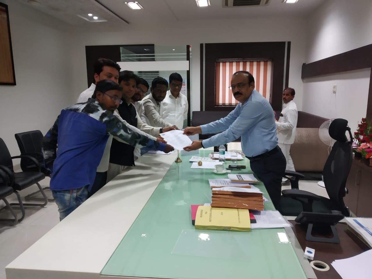 काश्मीरी छात्रों पर हुए हमले का कौमी तंजीम ने किया निषेध | New India Times