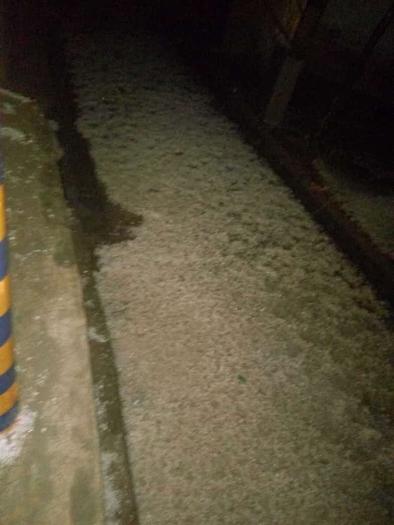 उत्तर प्रदेश में बिगड़ा मौसम का मिजाज, किसानों के अरमानों पर फिरा पानी, बारिश के साथ हुई ओलावृष्टि | New India Times