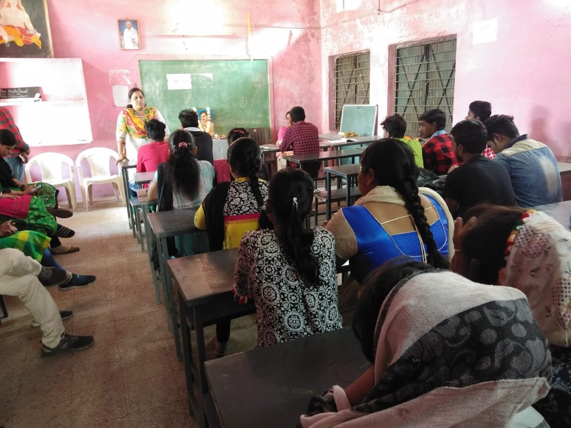 मेघनगर महाविद्यालय में एनएसयूआई के द्वारा चंद्रशेखर आजाद की तस्वीर पर स्मरण कर लिया गया माल्यार्पण | New India Times