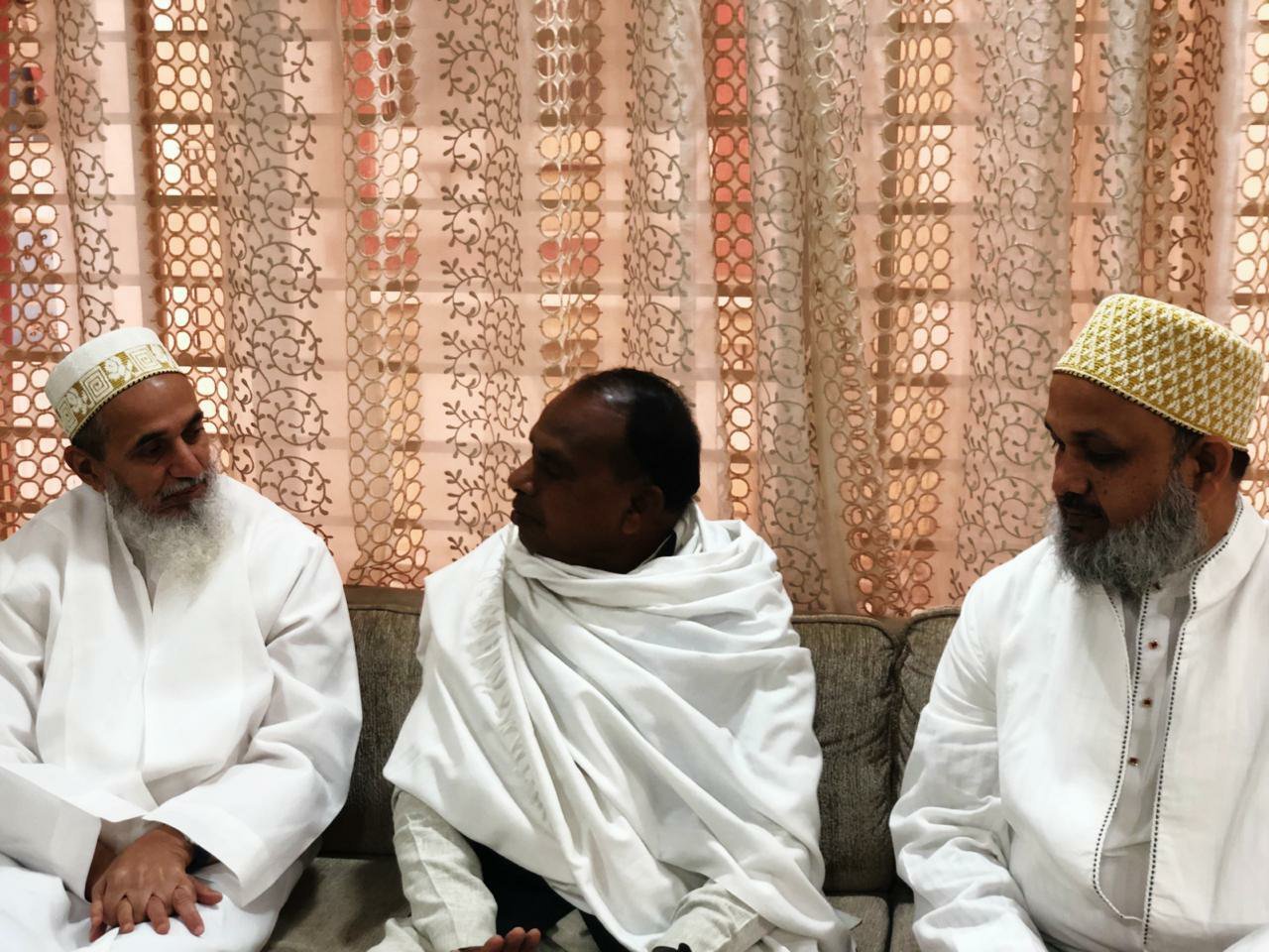 बोहरा समाज के रूहानी पेशवा श्री सैयदना इदरीस भाई साहब का विधायक वीरसिंह भूरिया ने इस्तकबाल कर लिया उनसे आशिर्वाद | New India Times