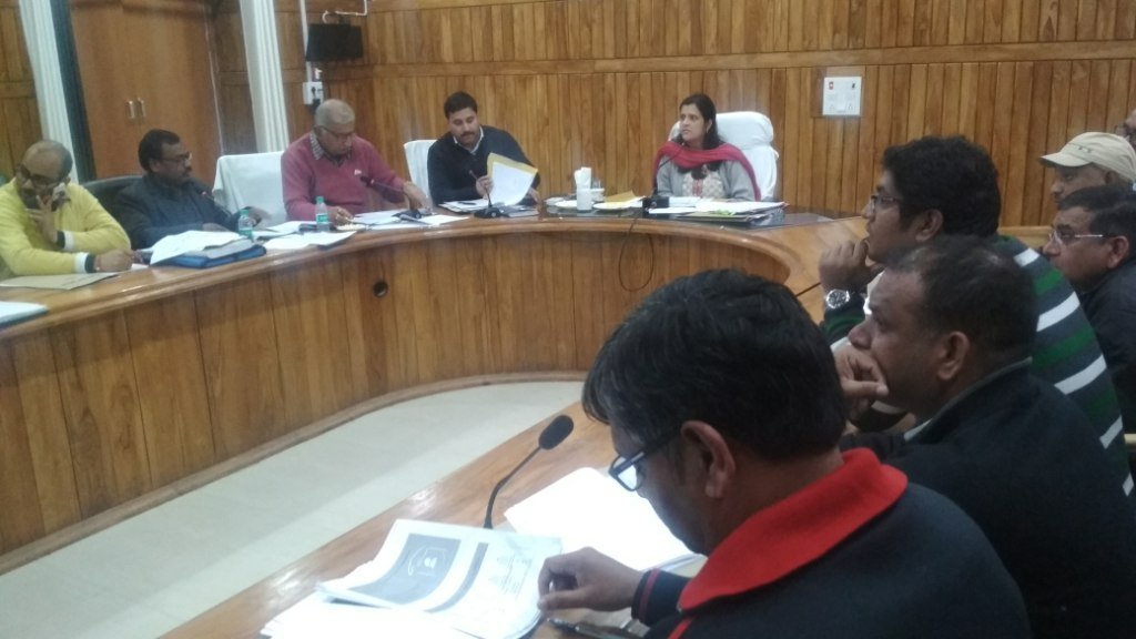 बहराइच जिलाधिकारी माला श्रीवास्तव की अध्यक्षता में सम्पन्न हुई जिला स्वास्थ्य समिति की बैठक | New India Times