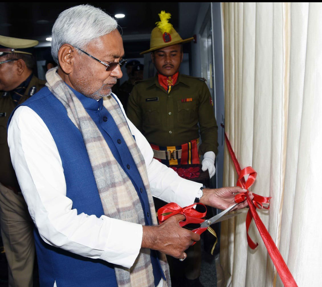 लोगों की जो उम्मीदें पुलिस से हैं उसका ख्याल रखना आपका परम दायित्व है: मुख्यमंत्री नीतीश कुमार 2 लोगों की जो उम्मीदें पुलिस से हैं उसका ख्याल रखना आपका परम दायित्व है: मुख्यमंत्री नीतीश कुमार | New India Times