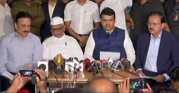 रक्षा राज्य मंत्री भामरे की मध्यस्था से अन्ना हजारे का अनशन समाप्त, भामरे ने निभाई महत्वपूर्ण भूमिका | New India Times