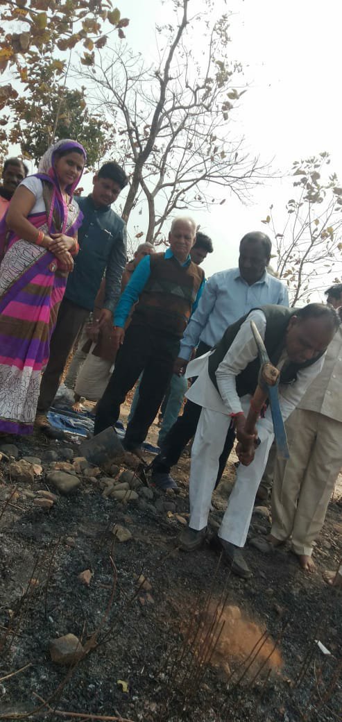 लाखों की लागत से बनने वाले तालाबों का थांदला विधायक वीर सिंग भूरिया व जिला जनपद अध्यक्ष शांति डामोर ने किया भूमिपूजन | New India Times