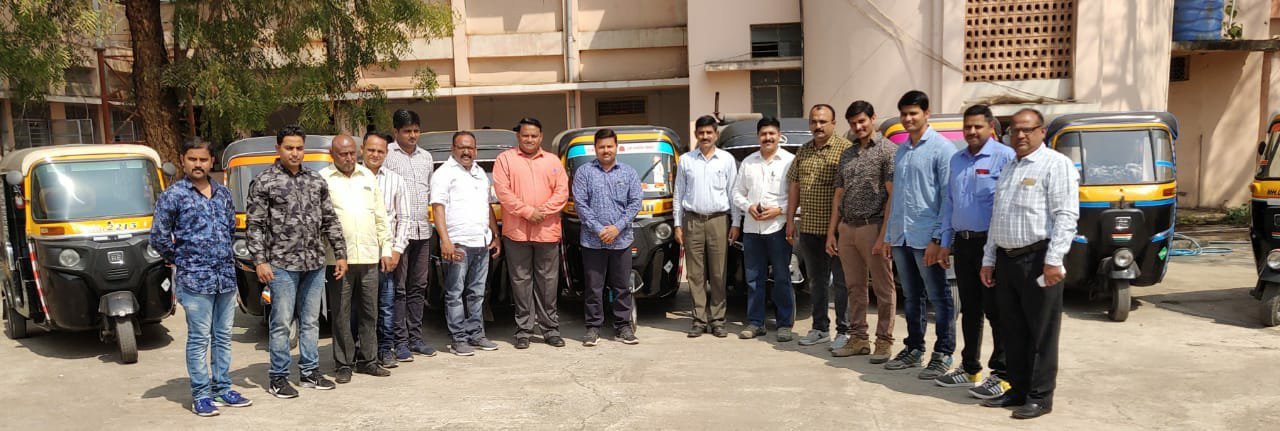 धुलिया क्राइम ब्रांच ने बड़े महानगरों के आटो रिक्शा चोर गिरोह को किया बेनकाब, तीन शातिर चोरों के कब्जे से 8 आटो रिक्शा बरामद | New India Times