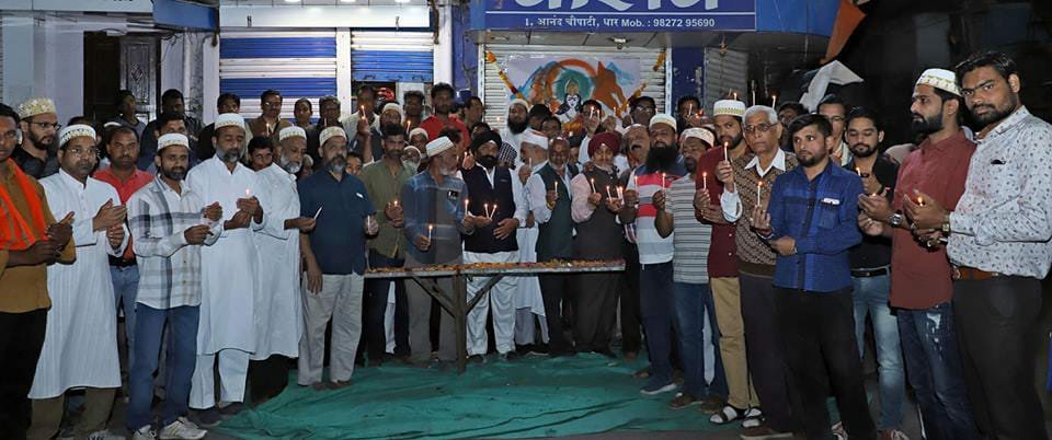 पुलवामा हमले में अमर शहीद जवानों को प्रेस क्लब धार के सान्निध्य में अनेक सामाजिक-धार्मिक संगठनों ने दी श्रद्धांजलि | New India Times