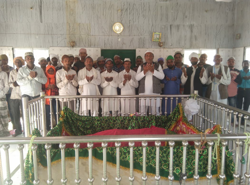 मुस्लिमों ने दी शहीदों को श्रद्धांजलि, आतंकवाद के खात्मे के लिए हुई दुआ | New India Times