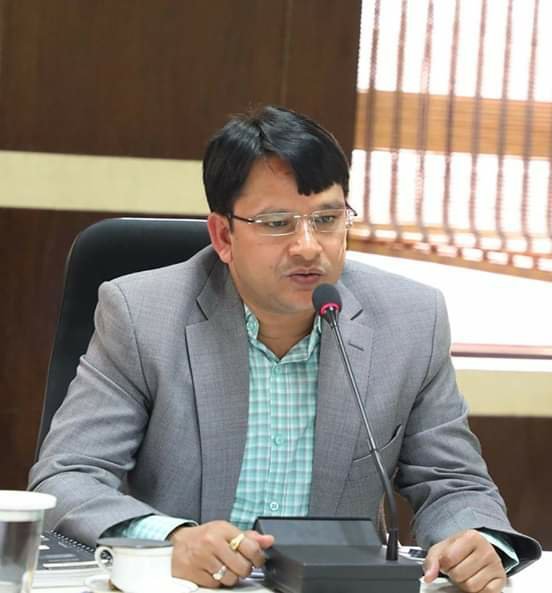 संभागीय आयुक्त श्री बी एम शर्मा के निर्देश पर स्वाभिमान योजना में युवाओं से पैसे वसूलने वाली संस्था के खिलाफ एफआईआर दर्ज | New India Times