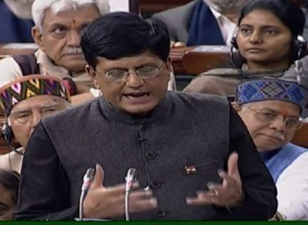 वित्त मंत्री पीयूष गोयल ने लोकसभा में पेश की अंतरिम बजट-2019, जानें बजट से जुड़ी प्रमुख 15 बातें | New India Times