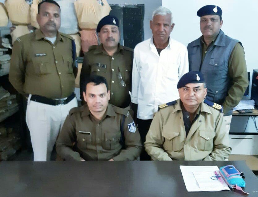 चेक बाउंस के मामले में चार वर्षों से फरार चल रहा आरोपी गिरफ्तार | New India Times