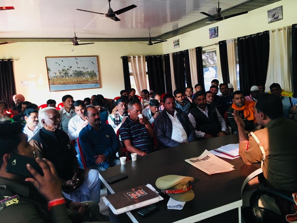 आगामी त्योहारों के मद्देनजर भीरा कोतवाली परिसर में पीस कमेटी की बैठक हुई सम्पन्न | New India Times