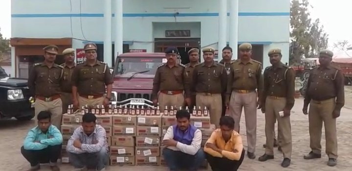 लोकसभा चुनाव के मुद्देनजर चेकिंग अभियान के दौरान बड़ी मात्रा में अवैध शराब व नगदी के साथ चार गिरफ्तार | New India Times
