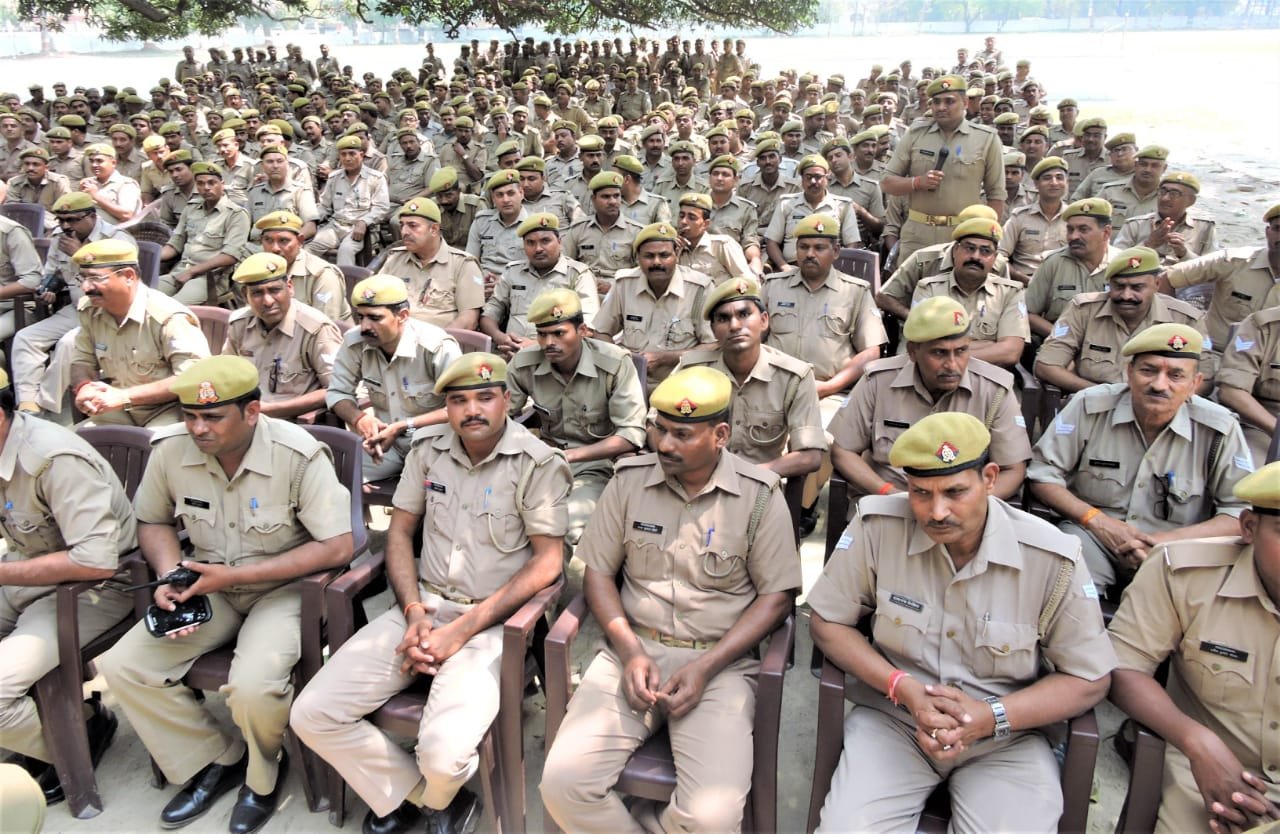 रिजर्व पुलिस लाइन में डायल 100 पी.आर.वी. पुलिस कर्मियों का हुआ सम्मेलन | New India Times