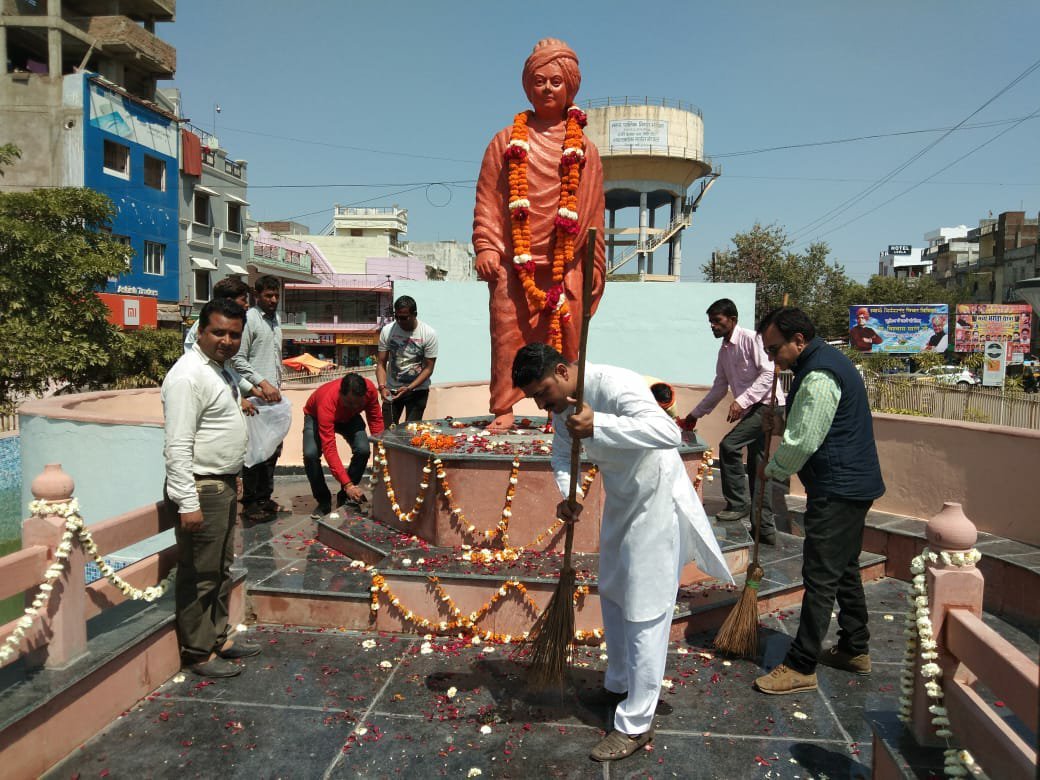 गोपाल किरण समाज सेवी संस्था ग्वालियर द्वारा अंतर्राष्ट्रीय महिला दिवस पर कार्यक्रम आयोजित, "दुनिया की लगभग आधी आबादी महिलाओं की है, इसलिए जब तक उनका समुचित विकास नहीं होता तब तक कोई भी देश चहुंमुखी विकास नहीं कर सकता": श्रीप्रकाश सिंह निमराजे | New India Times