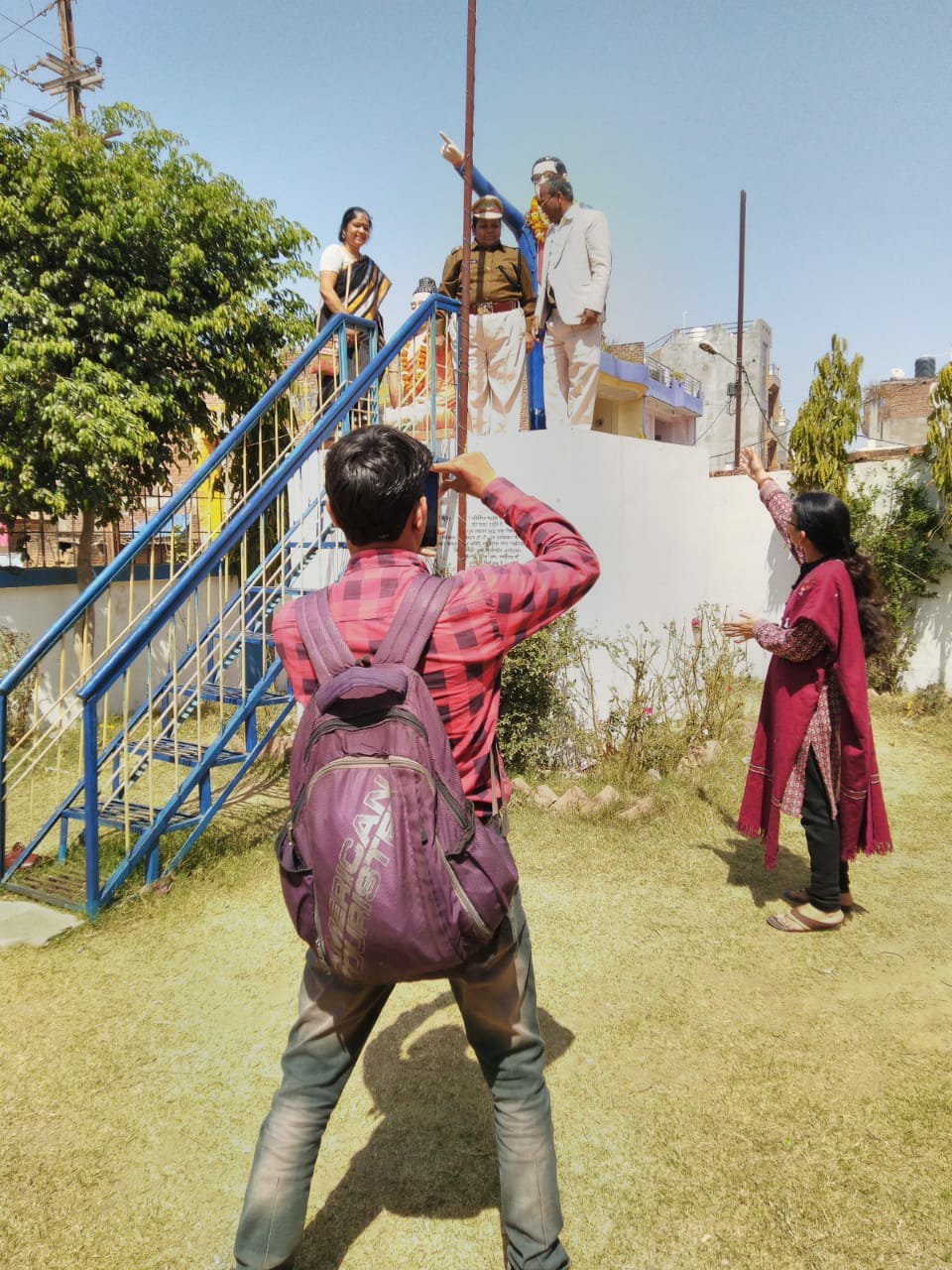 गोपाल किरण समाज सेवी संस्था ग्वालियर द्वारा अंतर्राष्ट्रीय महिला दिवस पर कार्यक्रम आयोजित, "दुनिया की लगभग आधी आबादी महिलाओं की है, इसलिए जब तक उनका समुचित विकास नहीं होता तब तक कोई भी देश चहुंमुखी विकास नहीं कर सकता": श्रीप्रकाश सिंह निमराजे | New India Times