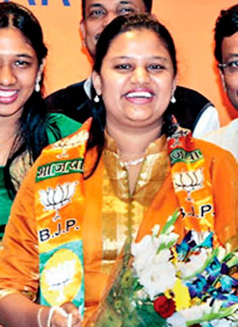 नंदुरबार लोकसभा सीट से वर्तमान सांसद हिना गावित को उम्मीदवार बनाए जाने का मराठा क्रांति मोर्चा ने किया विरोध, भाजपा के खिलाफ चुनाव प्रचार की दी चेतावनी | New India Times