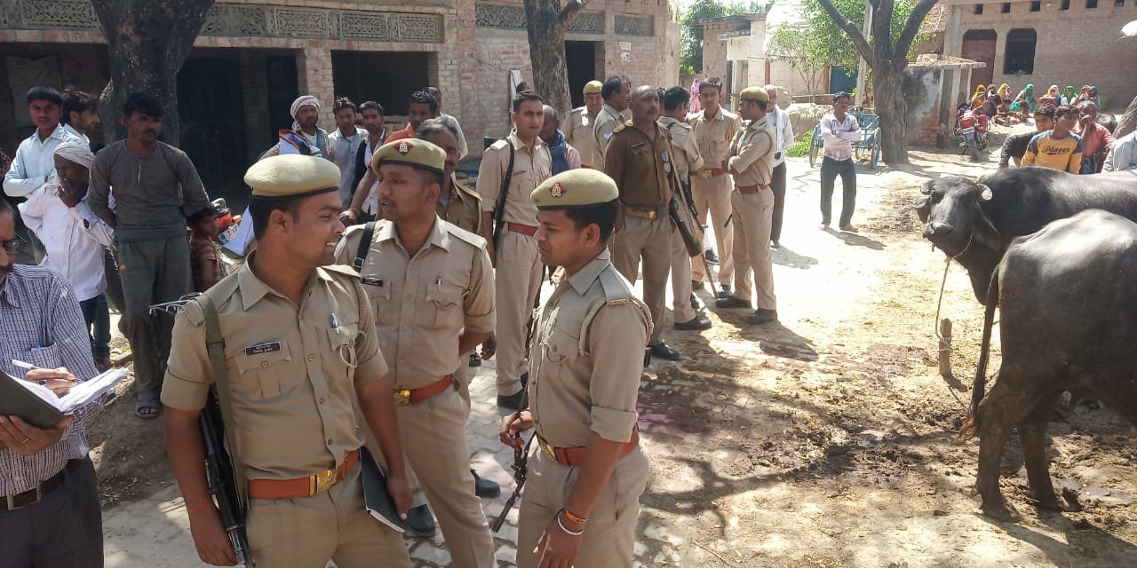 अपनी जान देकर भी भतीजे की जान न बचा सका चाचा, झोपड़ी पर गिरे विद्युत तार की चपेट में आने से चाचा-भतीजे की जलकर दर्दनाक मौत | New India Times