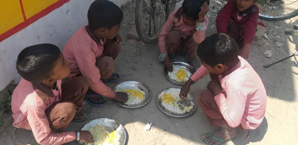 तहसील पलिया के प्राथमिक व उच्च प्राथमिक विद्यालयों का हाल बेहाल | New India Times