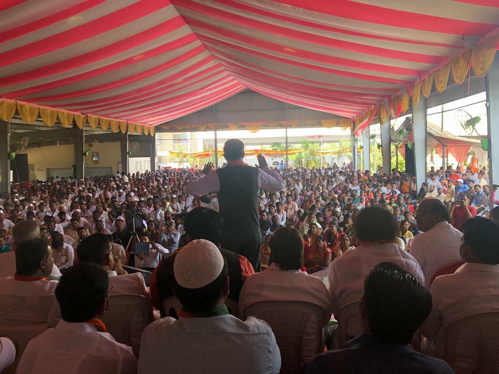 डॉ भामरे 2 लाख के अंतर से जीतेंगे: गिरीश महाजन, पार्टी प्रमुख के आदेश के अनुसार गठबंधन के लिए तैयार शिवसैनिक: दादा भूसा | New India Times