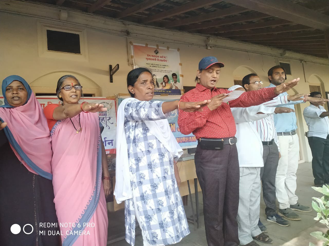 प्रदर्शन के माध्यम से काॅलेज के छात्रों को VVPAT मशीन की दी गई जानकारी | New India Times