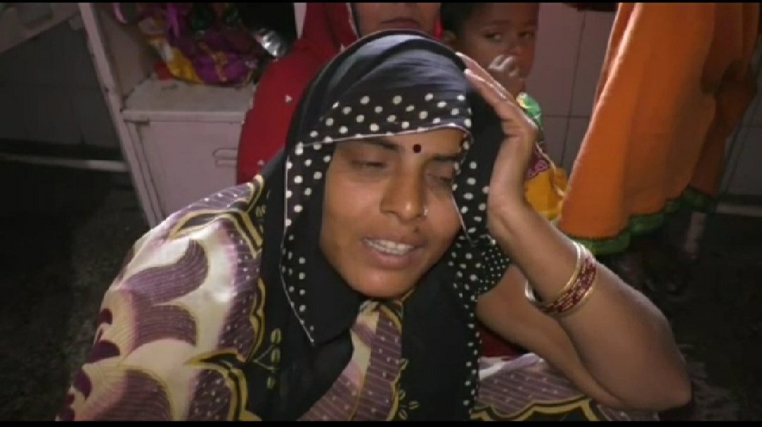 जिला अस्पताल बहराइच के डाॅक्टर इलाज के नाम पर मरीजों से कर रहे हैं अवैध वसूली, शिकायत करने पर दी संगीन अंजाम भुगतने की धमकी 3 जिला अस्पताल बहराइच के डाॅक्टर इलाज के नाम पर मरीजों से कर रहे हैं अवैध वसूली, शिकायत करने पर दी संगीन अंजाम भुगतने की धमकी | New India Times