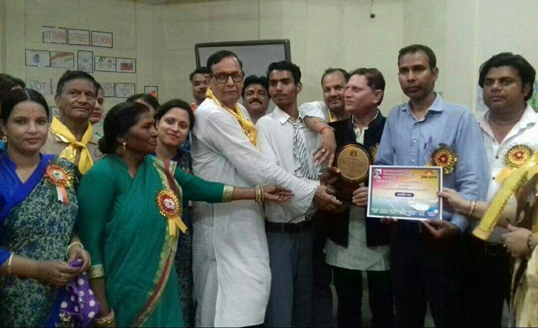 "जागरूकता देश की है पहचान, 100% प्रतिशत हो मतदान": मथुरा में ब्रज यातायात एवं पर्यावरण जनजागरूकता समिति उत्तर प्रदेश द्वारा चित्रकला प्रतियोगिता व चित्रकला प्रदर्शनी का हुआ आयोजन | New India Times