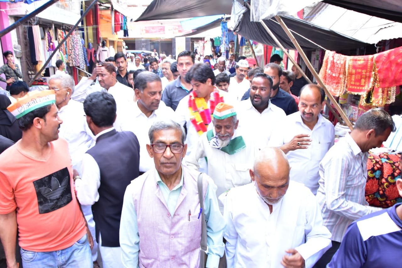 ये लड़ाई दो विचारधाराओं की लड़ाई है, एक तरफ गोडसे की पूजा करने वाले लोग हैं, दूसरी तरफ गांधी के विचारों पर चलने वाले लोग: इमरान प्रतापगढ़ी | New India Times