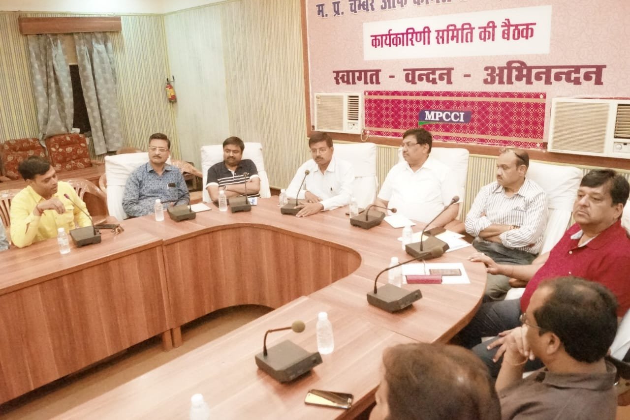 व्यापारियों ने दी चुनाव वहिष्कार की चेतावनी, जिला प्रशासन की कार्यवाही से नाराज हैं सराफा कारोबारी | New India Times