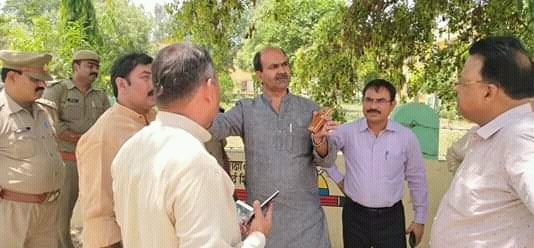 प्रतापगढ़ में प्रधानमंत्री नरेन्द्र मोदी की 3 मई को होने वाली रैली स्थल का कलेक्टर व एसपी ने किया निरीक्षण | New India Times